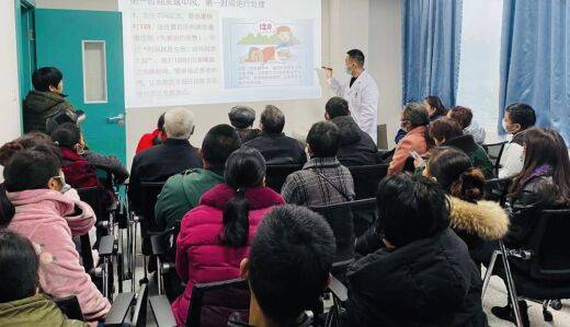 医药代表，架起医患桥梁的健康使者