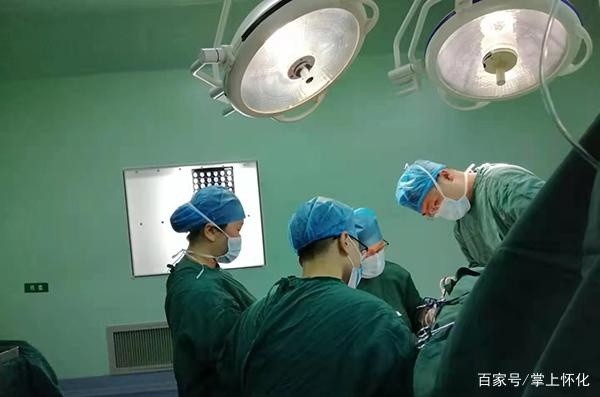 手术室门口的守望，北京的医者仁心