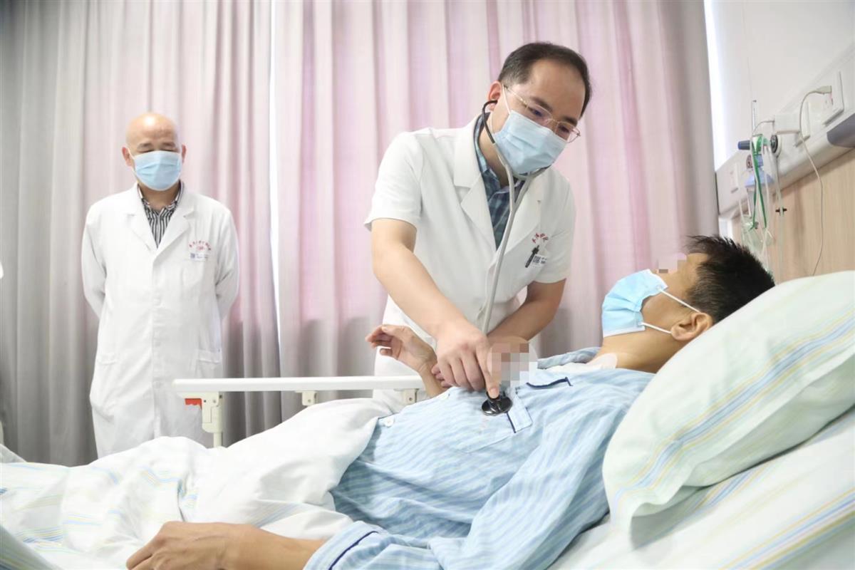 手术室里的无声英雄，手术照片实拍背后的故事
