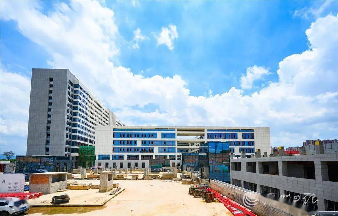 四川大学华西医院，透明服务与患者权益的守护者