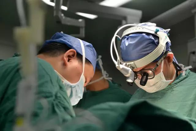 全国颅骨修复顶尖医院，重塑生命之盾的医疗圣殿