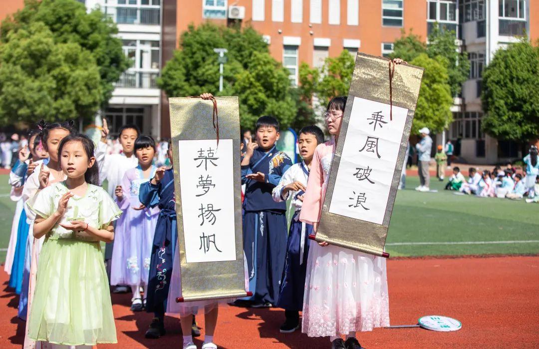 探索红旗魅力，汽车之家官方网站上的红旗品牌之旅